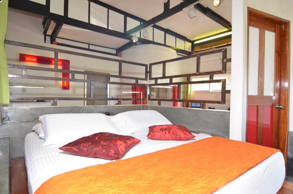 Somewhere Else Boutique Resort Mambajao Kamer foto
