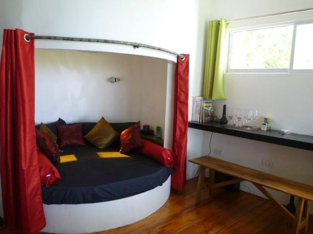 Somewhere Else Boutique Resort Mambajao Buitenkant foto
