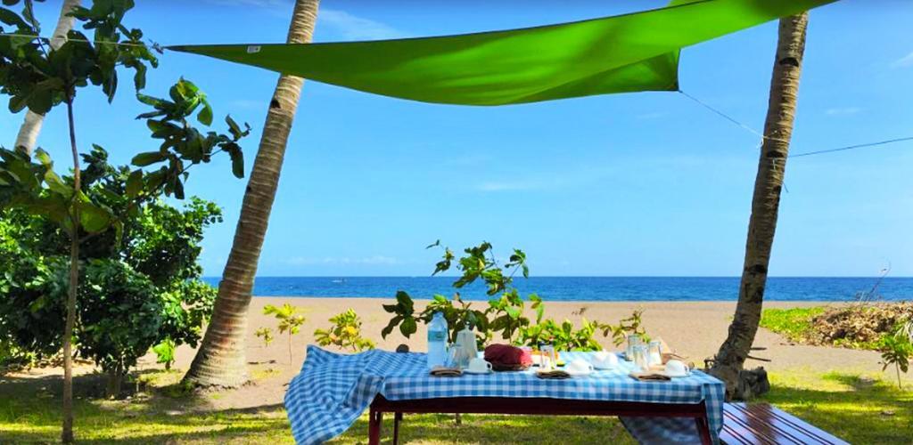 Somewhere Else Boutique Resort Mambajao Buitenkant foto