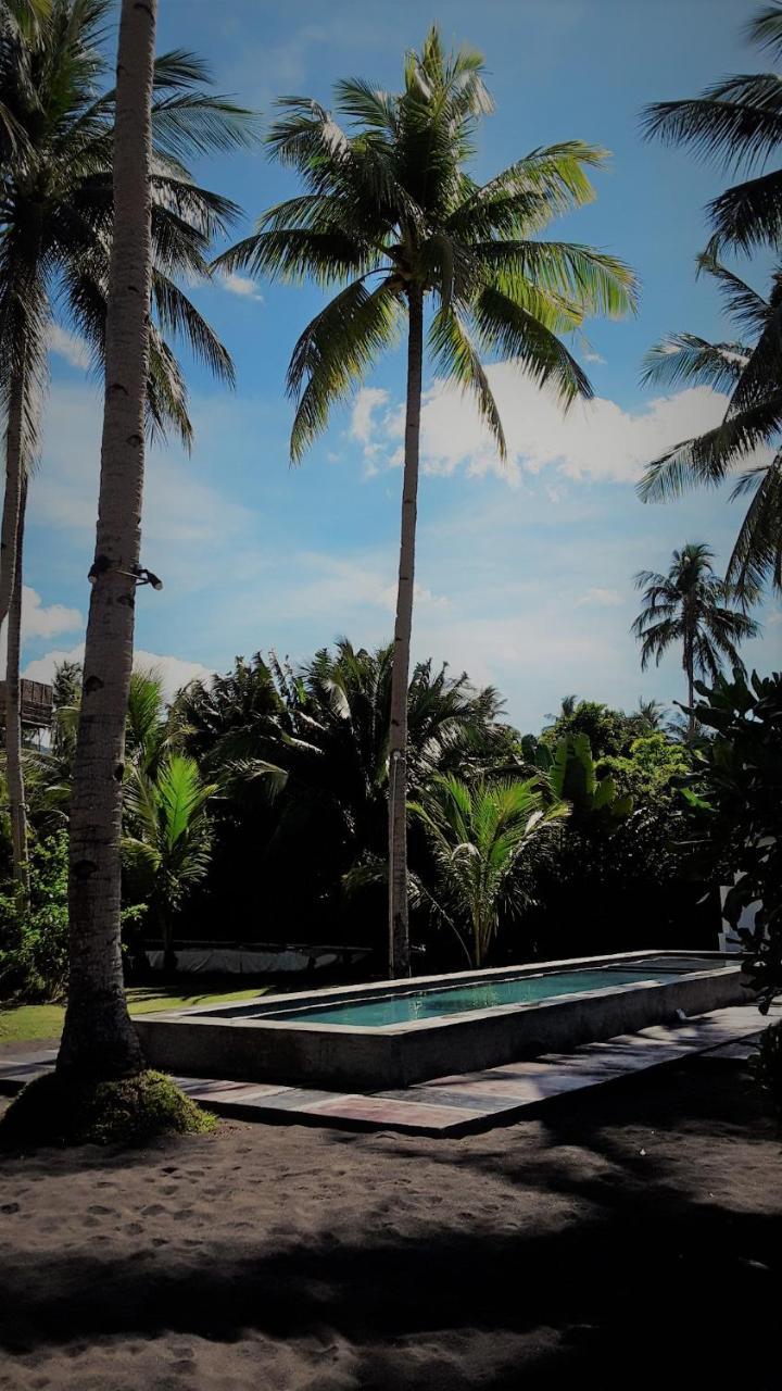 Somewhere Else Boutique Resort Mambajao Buitenkant foto